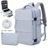 Nagy kapacitású világosszürke utazó hátizsák cipőtartó zsebbel, ideális kiránduláshoz és utazáshoz