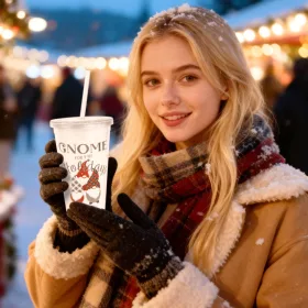   Karácsonyi műanyag pohár tetővel és szívószállal, 473 ml