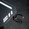 BeMaDa gamer asztal RGB LED-del, USB-vel, pohártartóval, fejhallgató-tartóval, fekete
