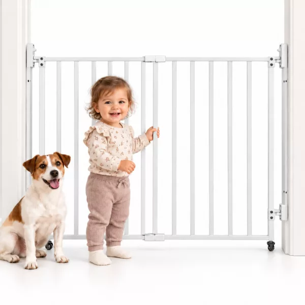 ECOTOYS fehér acél biztonsági rács lépcsőhöz és ajtónyíláshoz 65-106 cm, kerekekkel