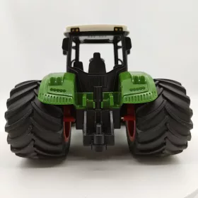 1/24 Méretarányú Vasatagkerekű Játék Traktor