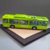 30 cm-es Dupla Ajtós Játékbusz Fénnyel és Hanggal
