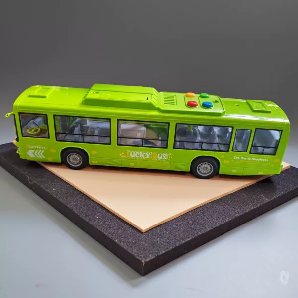 30 cm-es Dupla Ajtós Játékbusz Fénnyel és Hanggal
